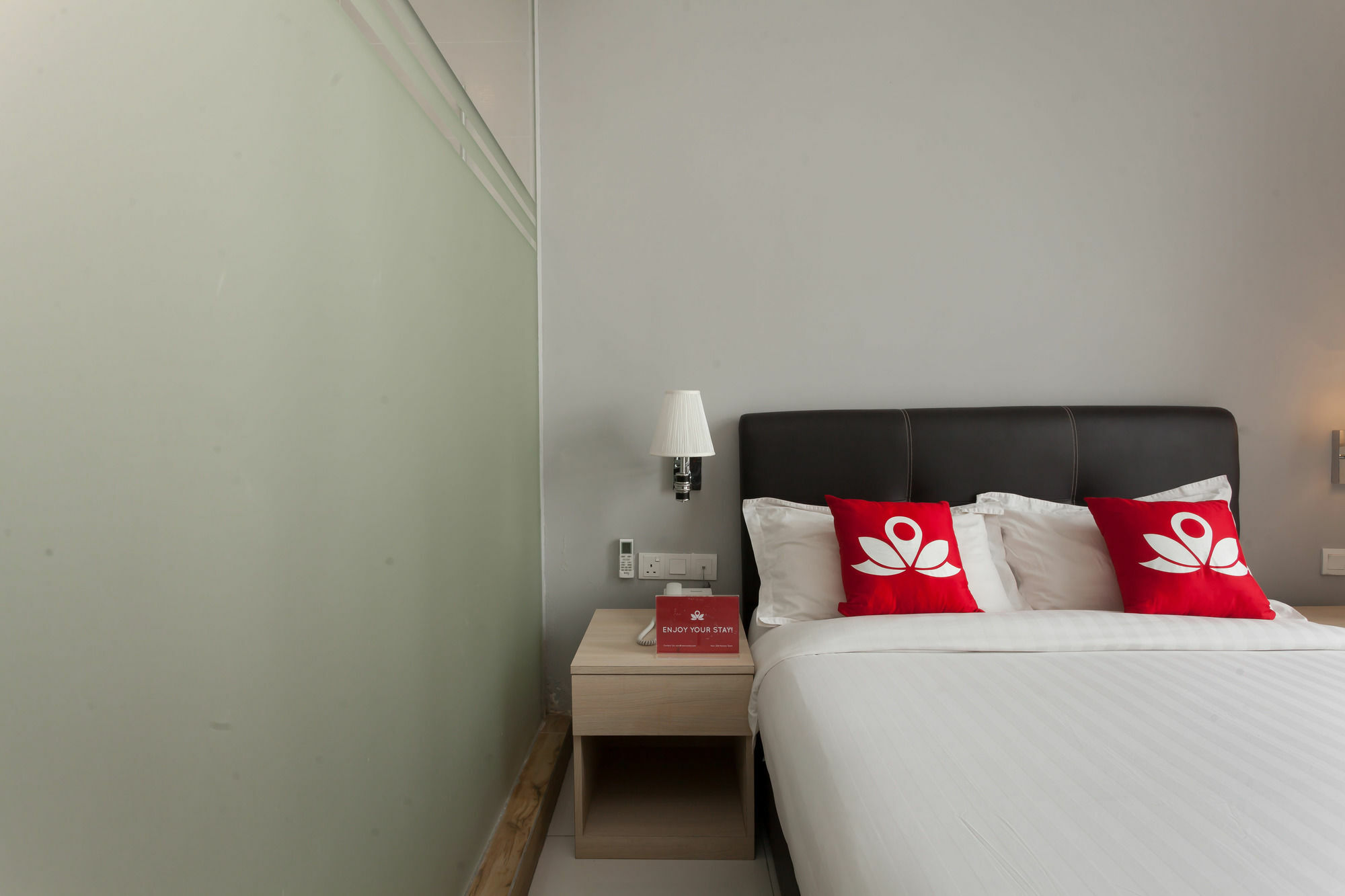 Zen Rooms Sungai Besi Куала-Лумпур Екстер'єр фото